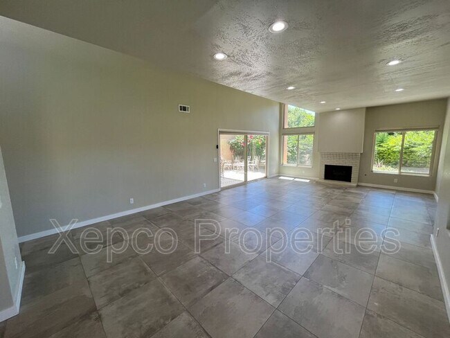 Building Photo - 41737 Armanac Ct