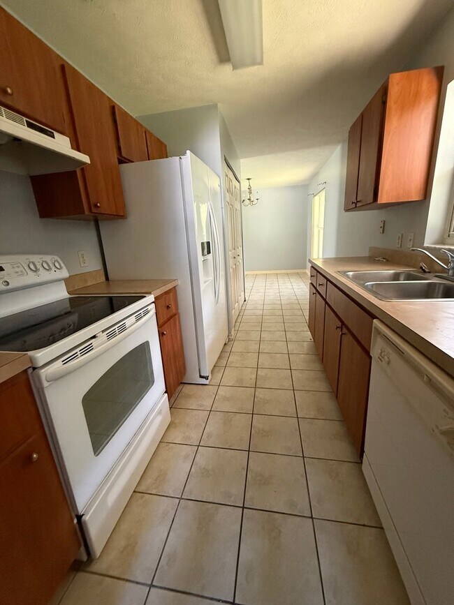 Building Photo - 2060 NW 42nd St