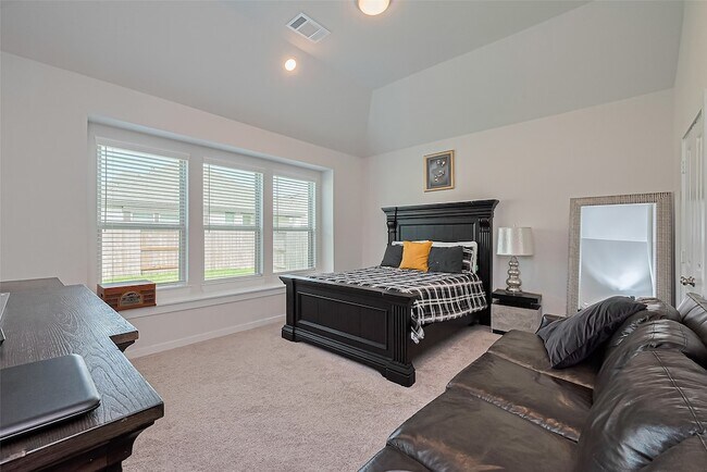 Building Photo - 4910 Tan Briar Dr