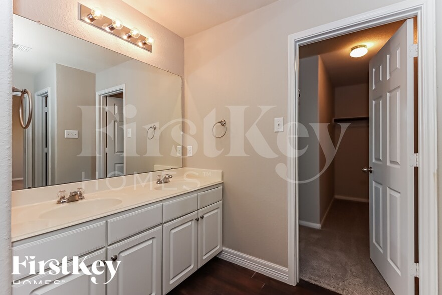 Building Photo - 3147 Upland Spring Trace