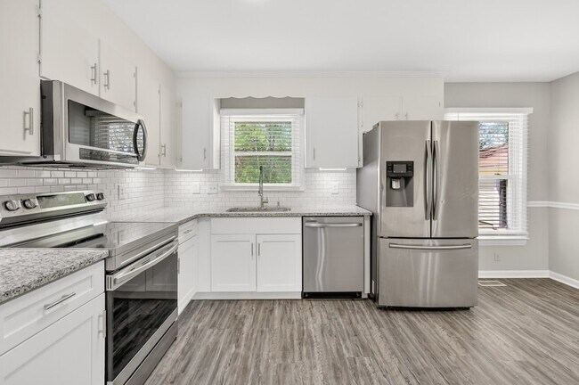 Building Photo - 4827 Bradyville Pike