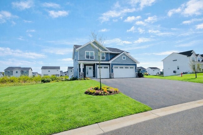 Building Photo - Beautiful New Construction 5bed 4bath Home in Otsego