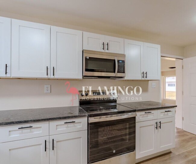 Building Photo - Charming 3 Bedroom, 1 Bath