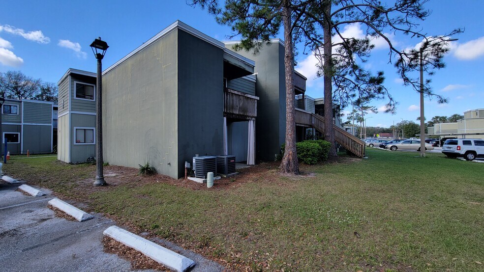 Building Photo - 261 Scottsdale Sq