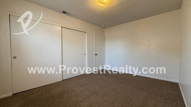 Building Photo - 12780 Redwing Rd