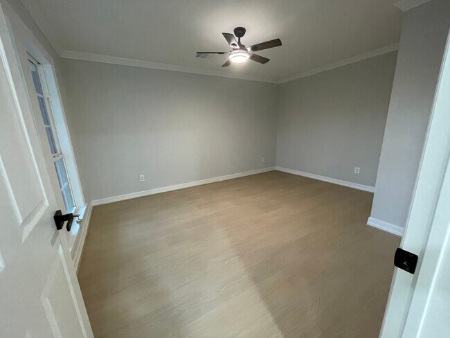 Building Photo - 7022 Fondren Rd