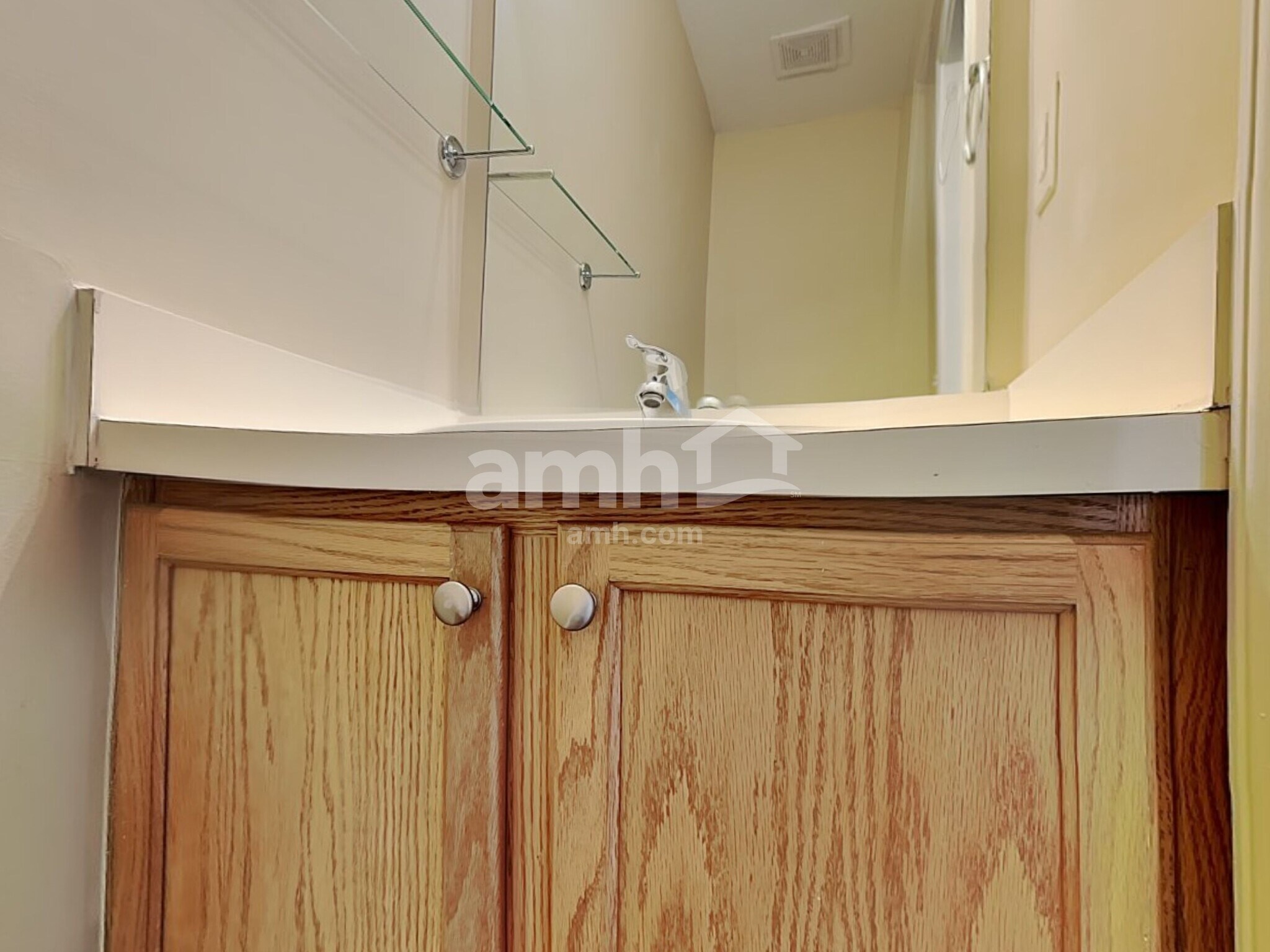 Building Photo - 409 Ascott Way