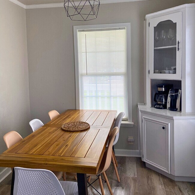 Building Photo - 1538 S 19th St