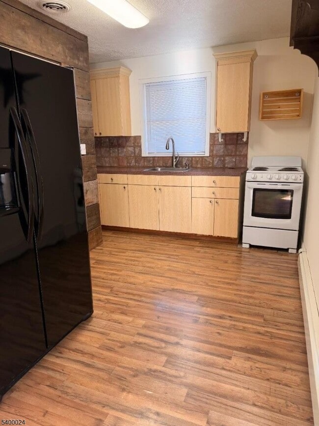 Building Photo - 46 NJ-173