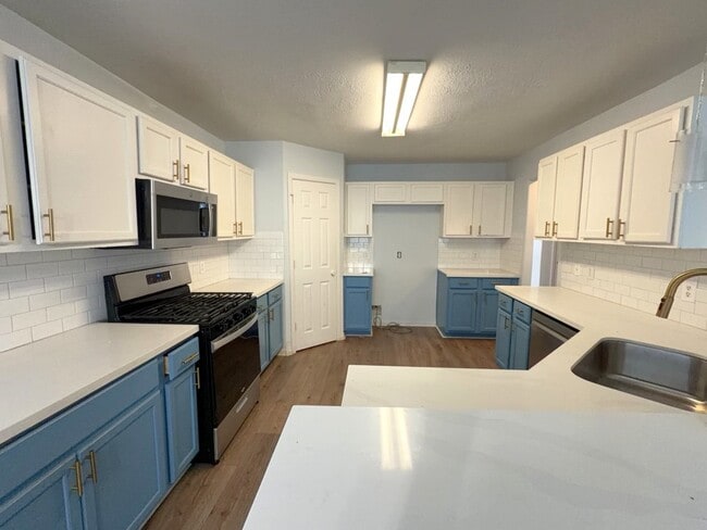 Building Photo - 6519 Gorton Dr