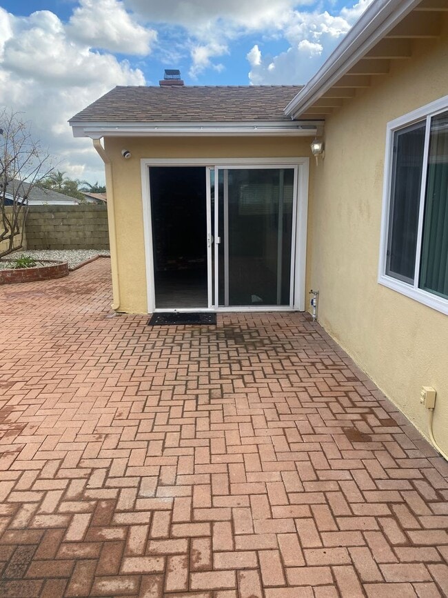 Building Photo - Harbor City- Single Family Home