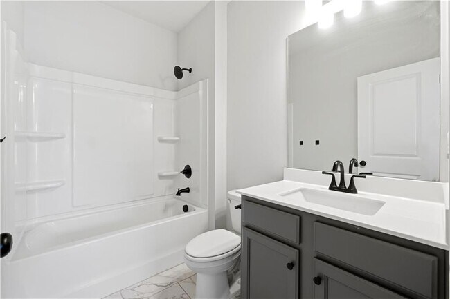 Building Photo - 176 Brant Cir