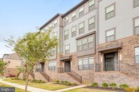 Building Photo - 1614 Kirkman St