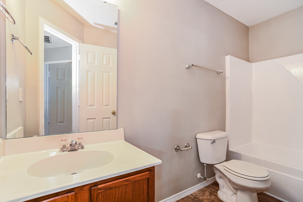 Building Photo - 9112 Old Ash Ct