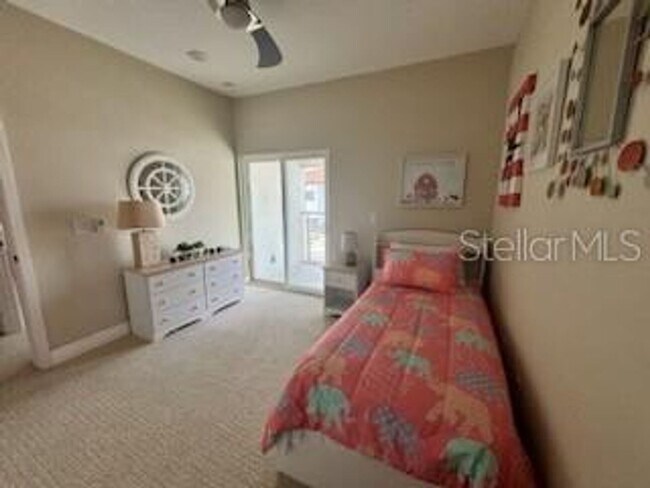 Building Photo - Providence Townhome For Rent
