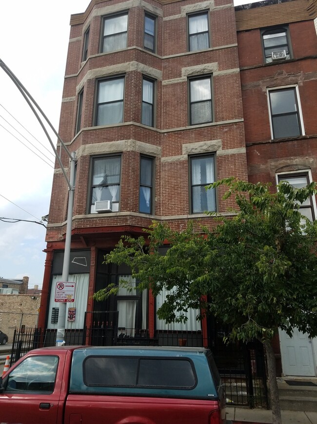 Primary Photo - 1344 W 18th Pl