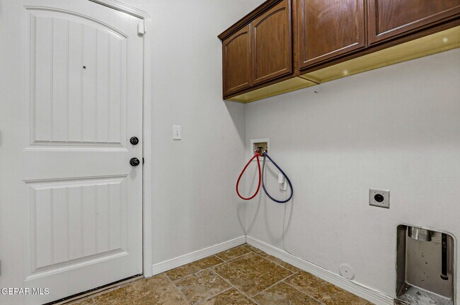 Building Photo - 14223 Craggy Rock Ave