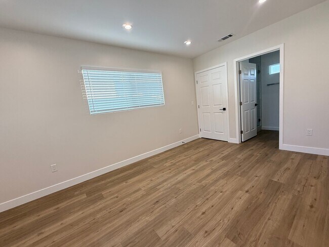Building Photo - Brand new home 3/2 in prime Sylmar area