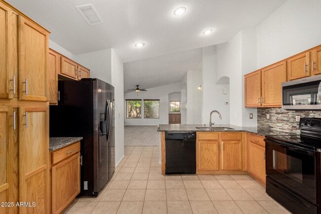 Building Photo - 12712 S 175th Dr