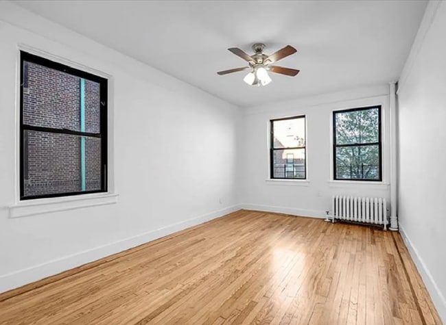 Building Photo - Spacious 1 bedroom apartment For Rent