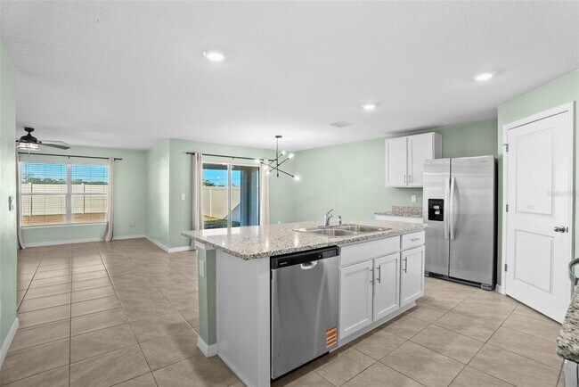 Building Photo - 13377 Mylion Wy