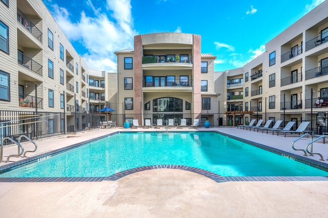 Resort-Style Pool - Canal Street Flats
