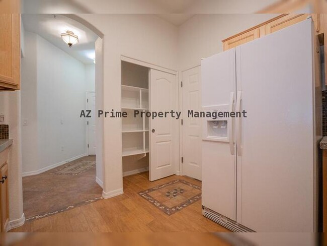 Building Photo - 4533 N 22nd St
