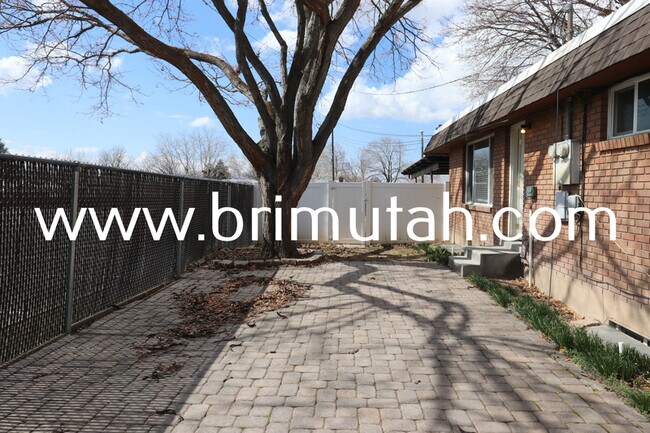 Building Photo - 3799 S 2235 E