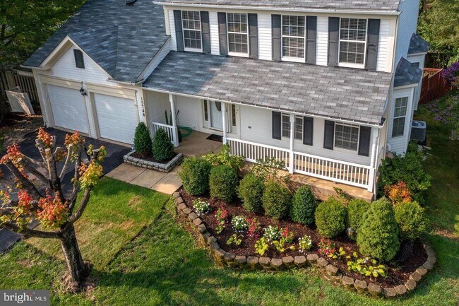 Building Photo - 15744 Beau Ridge Dr