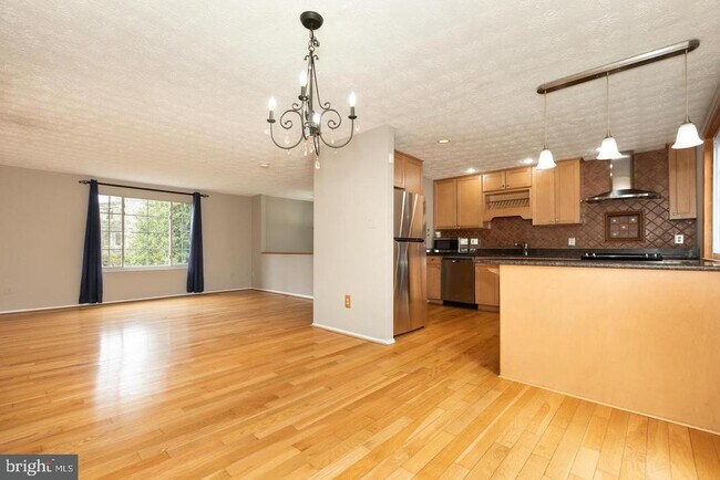 Building Photo - 1126 Riva Ridge Dr