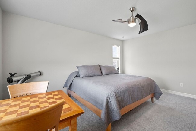 Building Photo - Stunning 4BR House in Aurora