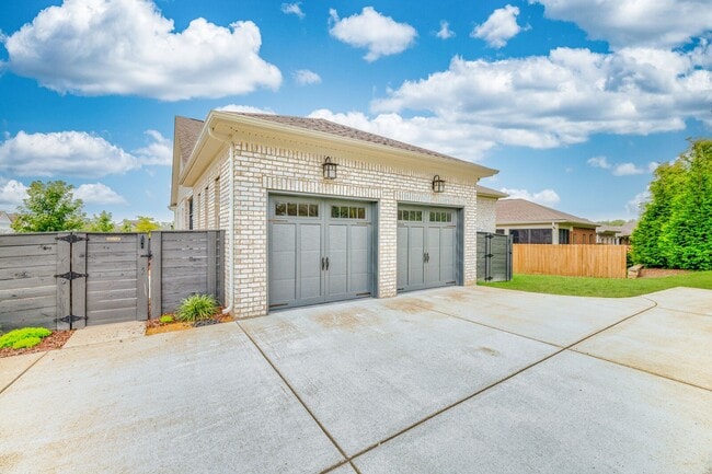Building Photo - 775 Westcott Ln