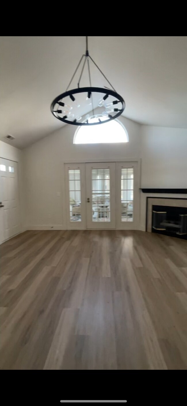 Building Photo - 500 Dandy Brush Ln W