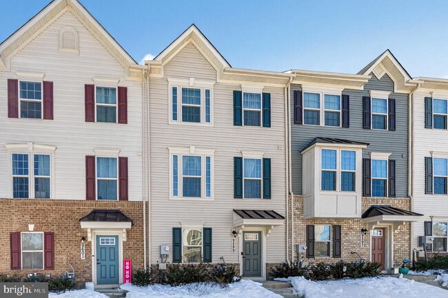 Building Photo - 9599 Tall Oaks Rd