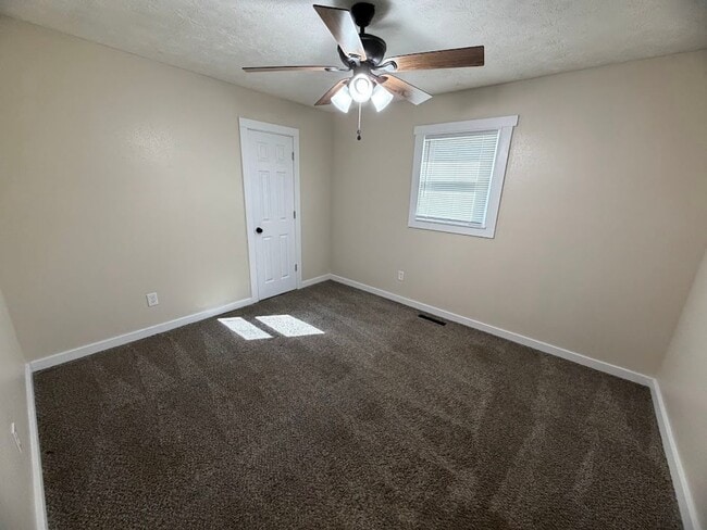 Building Photo - 3 Bedroom Home with Fenced Backyard & Storage Shed