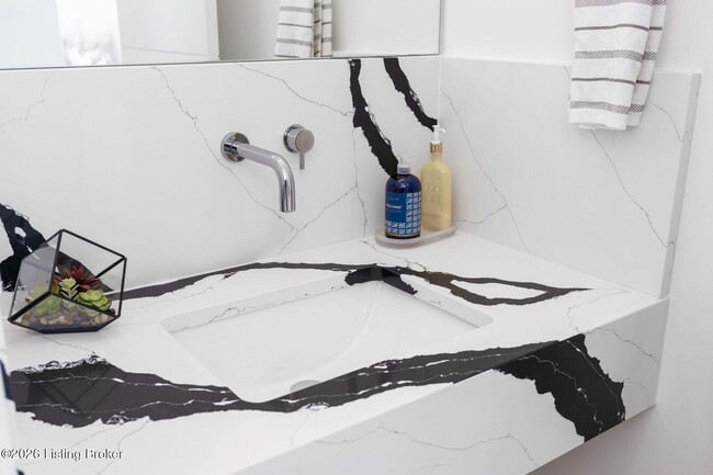 Building Photo - 14201 Reserves Cove Dr