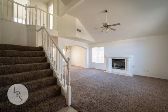 Building Photo - Gated Fresno NW Home, 3BR/2BA, in CUSD - L...