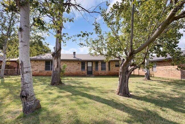 Building Photo - 4837 Colleen Dr