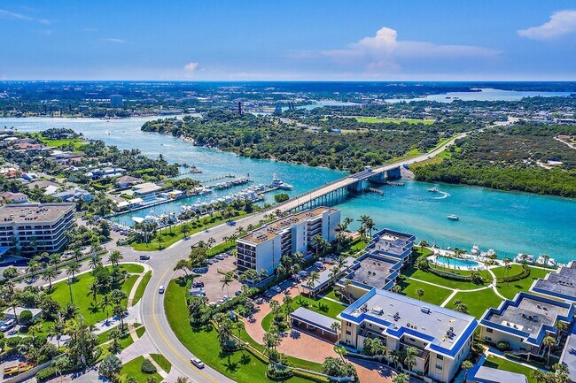 Building Photo - 225 S Beach Rd