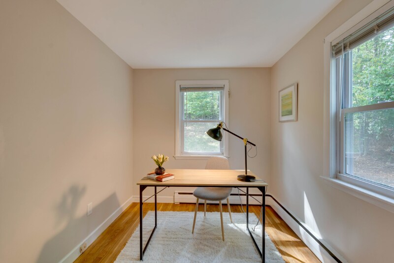 Building Photo - 215 Blue Hill Dr
