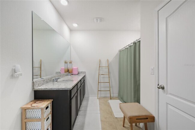 Building Photo - 599 Tortugas St