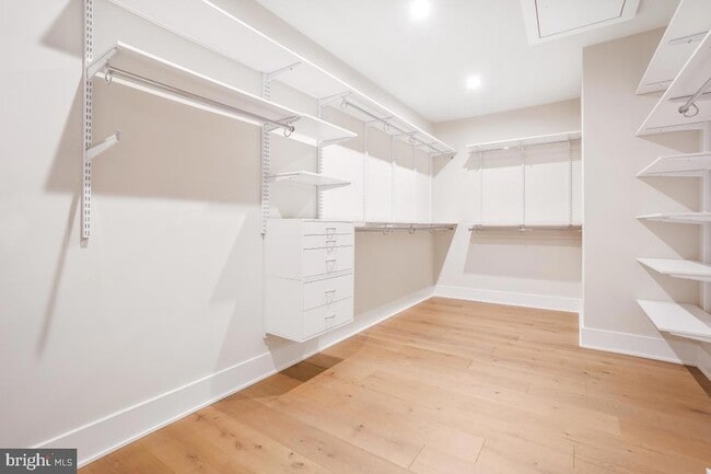 Building Photo - 12321 Potomac Hunt Rd