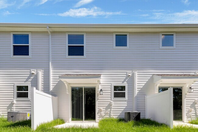 Building Photo - 7412 Stone Creek Trl