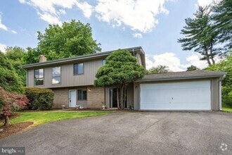 Building Photo - 11512 Alcinda Ln