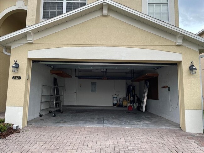 Building Photo - 313 Cortona Dr
