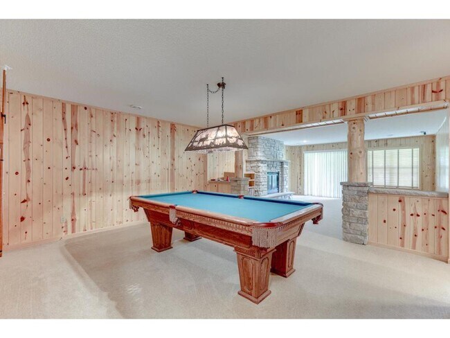 Building Photo - 2074 Clover Ct