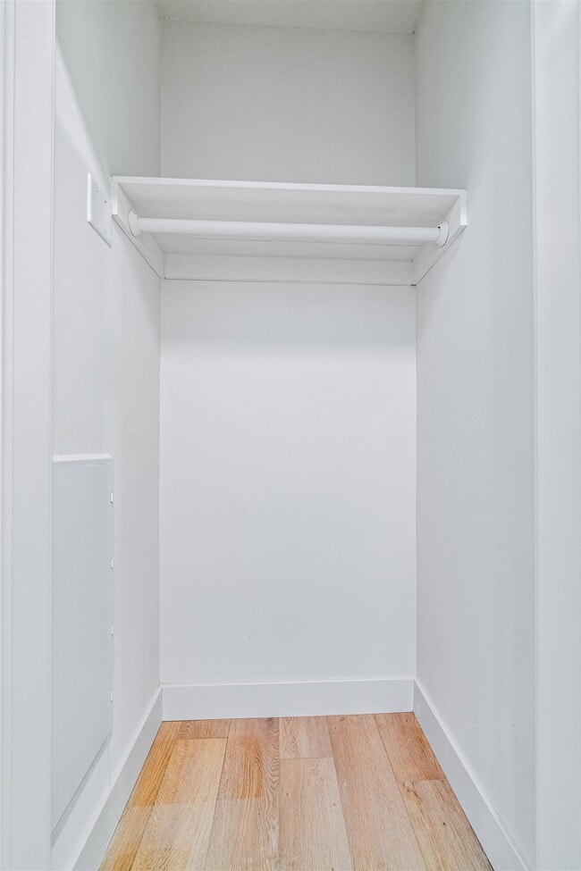 Building Photo - 293 Fairmount Ave