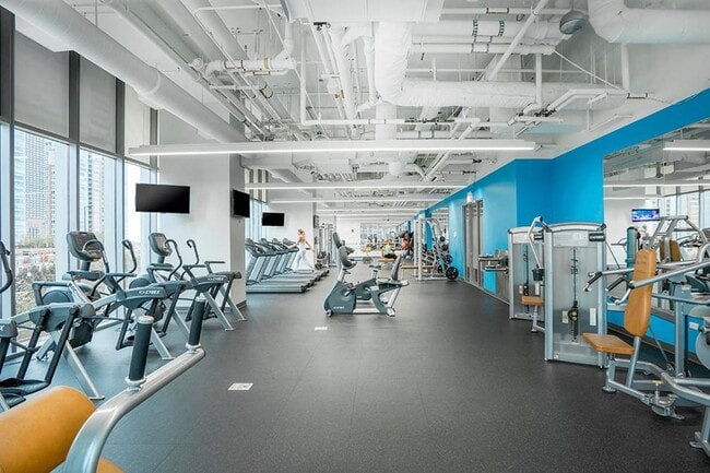 Building Photo - 323 E Wacker Dr