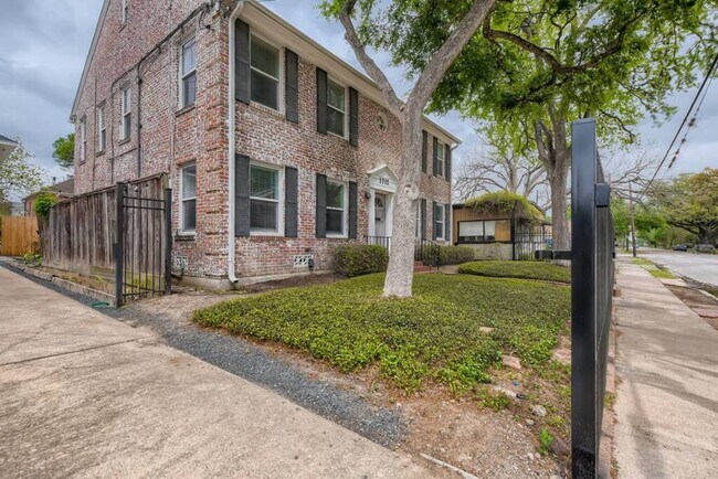 Building Photo - 1712 Fairview St