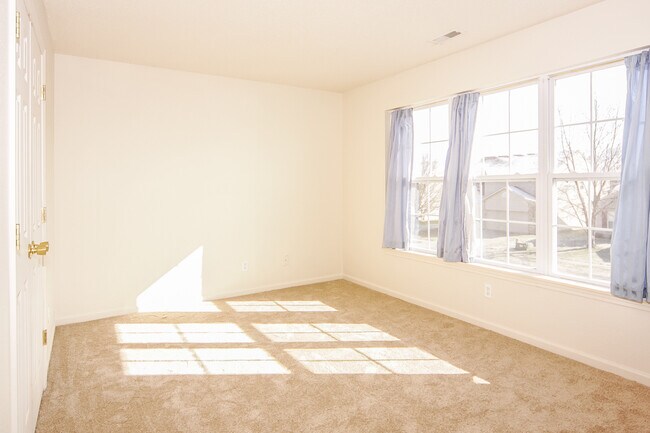 Building Photo - 12262 Running Springs Rd